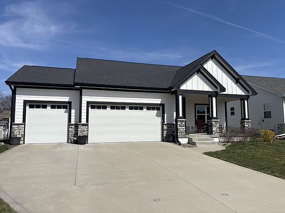 2nd image of 3375 Grand Valley Dr