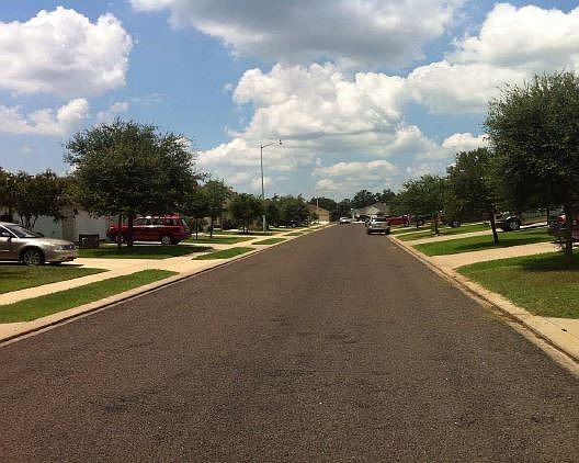5th image of 15121 Faircrest Dr