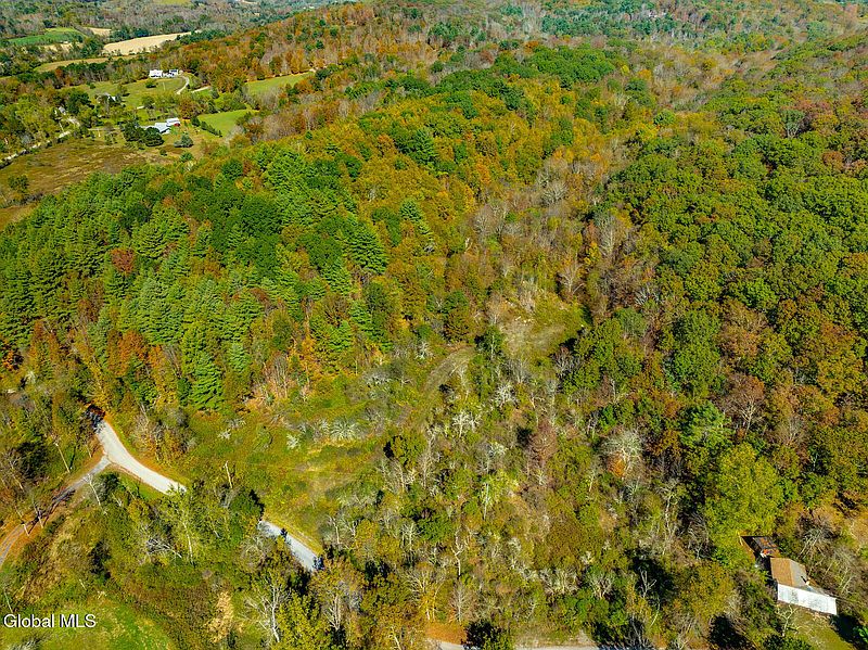 2nd image of L8 Parqui Lane