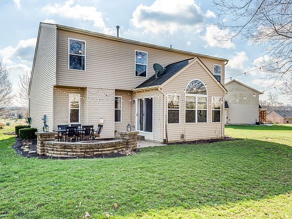 5th image of 53 Woodgate Ct