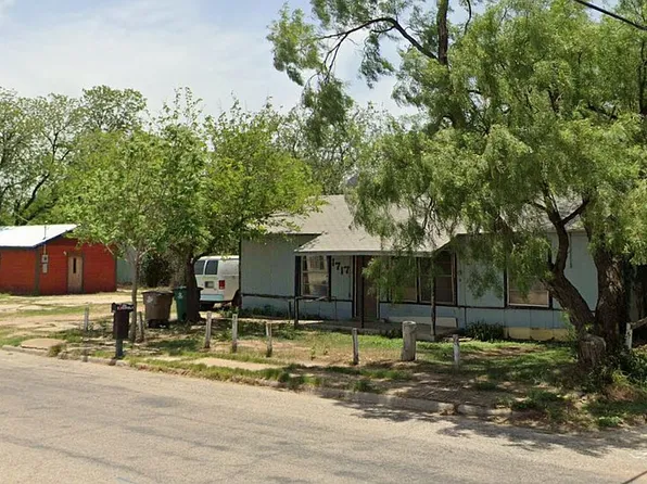 1717 S Irving St, San Angelo, TX 76903