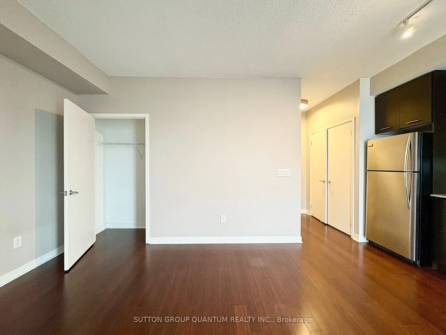 Studio, $1,950 — Photo 2