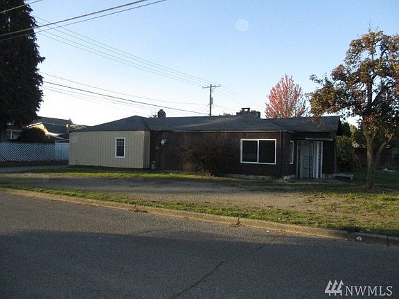 3rd image of 5846 S Oakes St