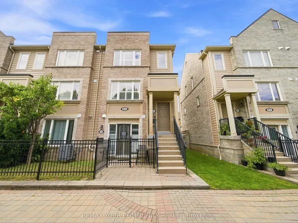 4975 Southampton Dr #261, Mississauga, ON L5M 8E5