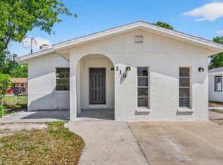318 21st St W, Palmetto, FL 34221