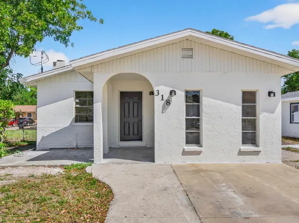 318 21st St W, Palmetto, FL 34221