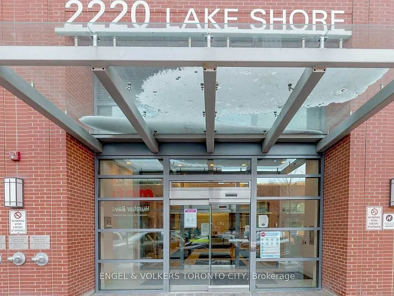 2220 Lake Shore Blvd W #302 — Photo 3