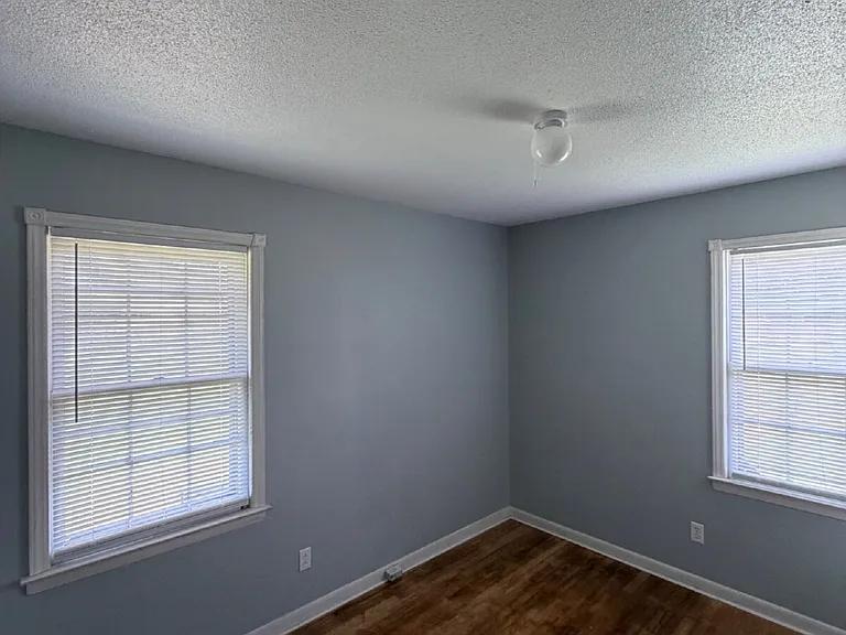 450 Lees Country Club Rd — Photo 16