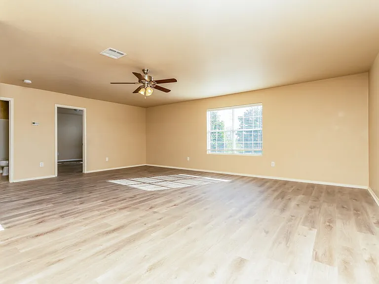 8500 Shallow Creek Dr — Photo 5