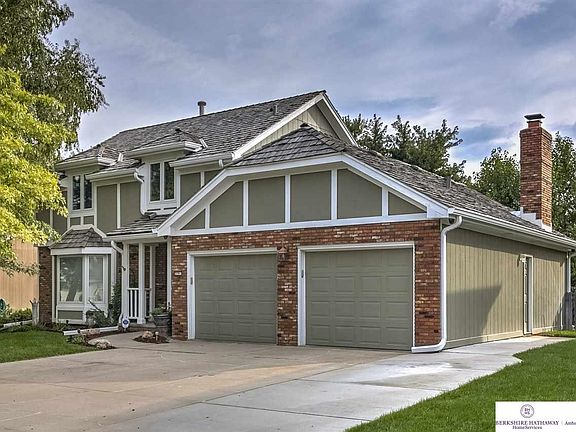 2nd image of 2791 S 165th Ave