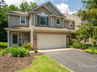 3916 Old Elm Dr SE, Kentwood, MI 49512