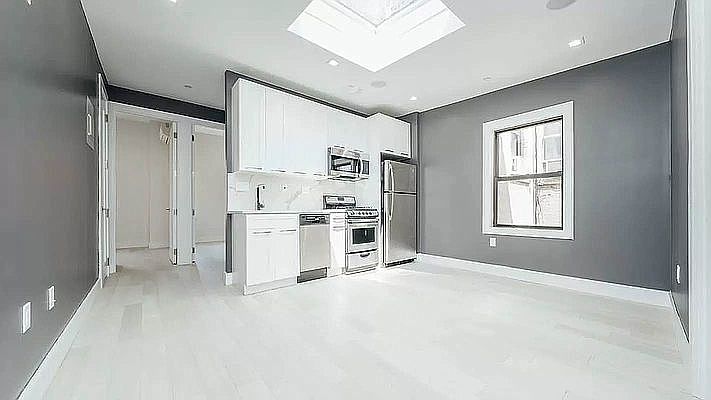 1st image of 114 S 1st St #4