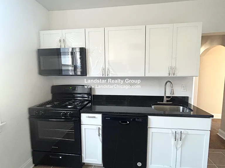1936 W Estes Ave #1N — Photo 12