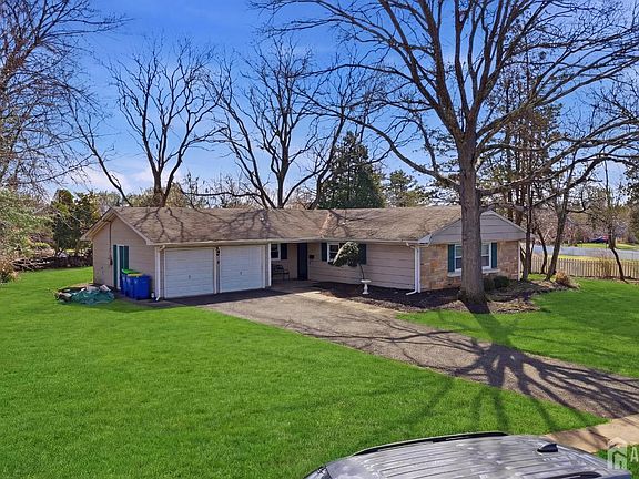 2nd image of 27 Summerall Rd