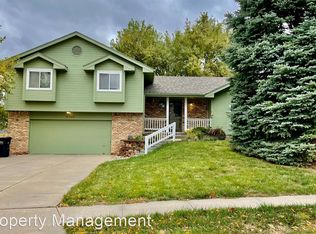 15230 Sharp St, Omaha, NE 68137
