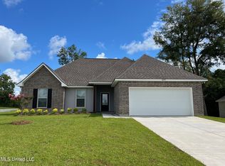 14295 Swan Ridge Cir, Gulfport, MS 39503