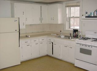 30 Elm St APT 2, Newmarket, NH 03857