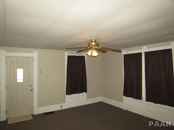 3rd image of 821 S Illinois St