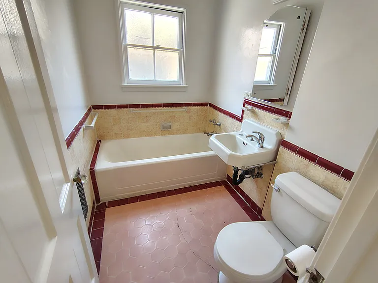 1421 N Laurel Ave #4 — Photo 10