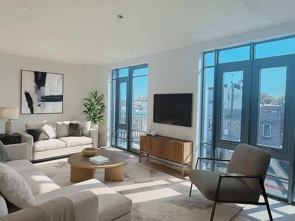 1st image of 20-08 Steinway St #308