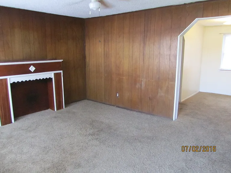 1329 SW Grand Blvd — Photo 2