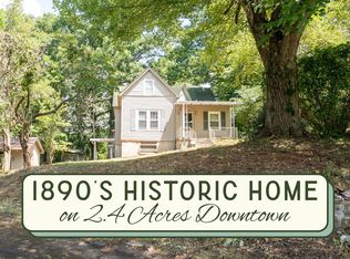 423 Iotla St, Franklin, NC 28734