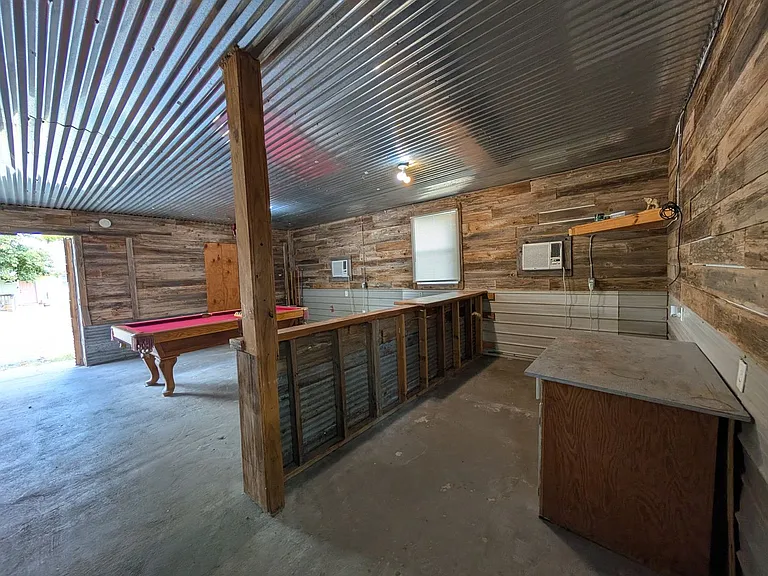 890 Josephine St — Photo 38