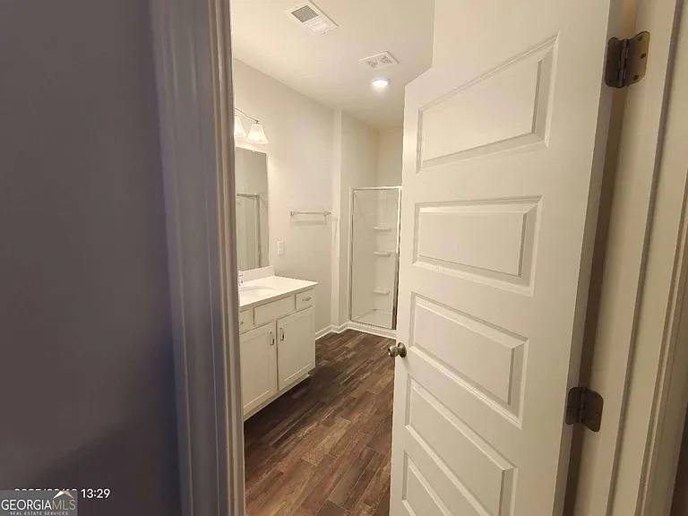 269 Dupont Dr — Photo 8