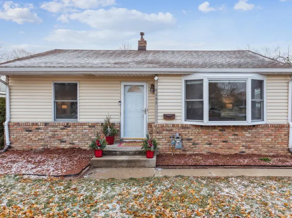 8241 Nicollet Ave S, Bloomington, MN 55420