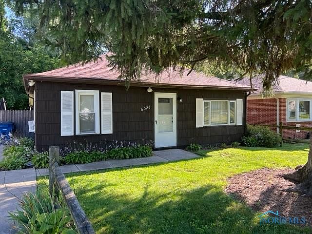 1st image of 6026 Curson Dr