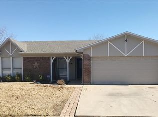 8028 Meadowbrook Dr, Watauga, TX 76148
