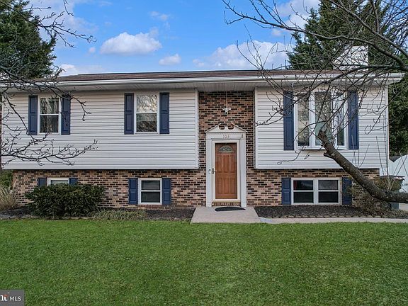 2nd image of 103 Andel Ct