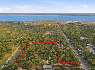 1403 8th St, Rockport, TX 78382