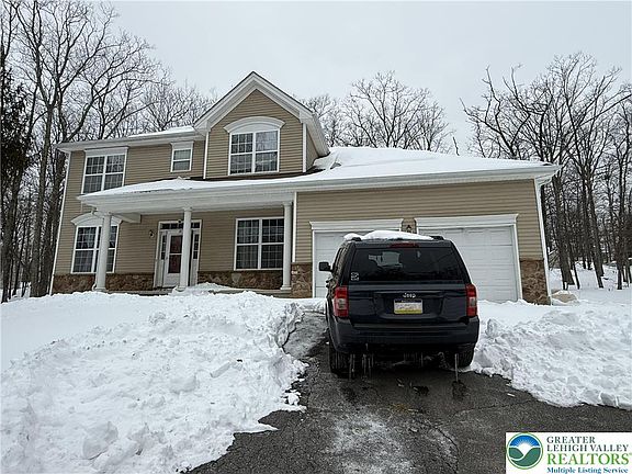 2nd image of 145 Kensington Dr