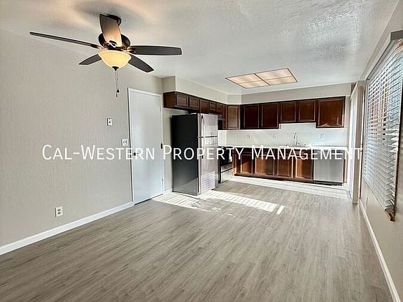 4th image of 1262 Willowhaven Dr