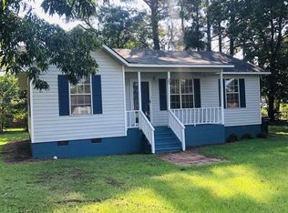 22 Fairway Dr, Hawkinsville, GA 31036
