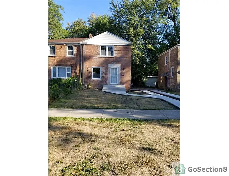 9623 S Crandon Ave photo 1