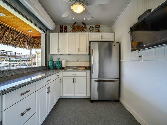 4th image of 21827 Frio Dr