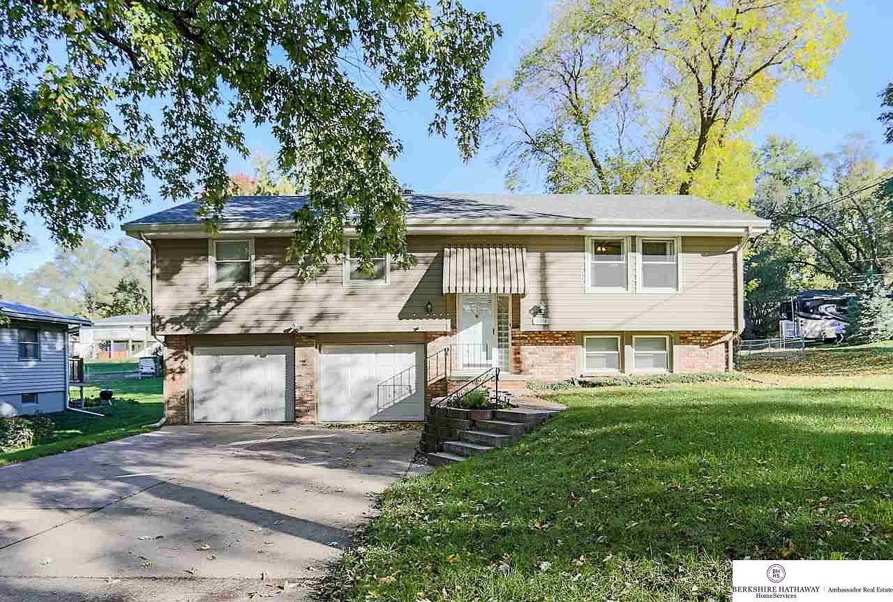 8504 Emmet St, Omaha, NE 68134 Zillow