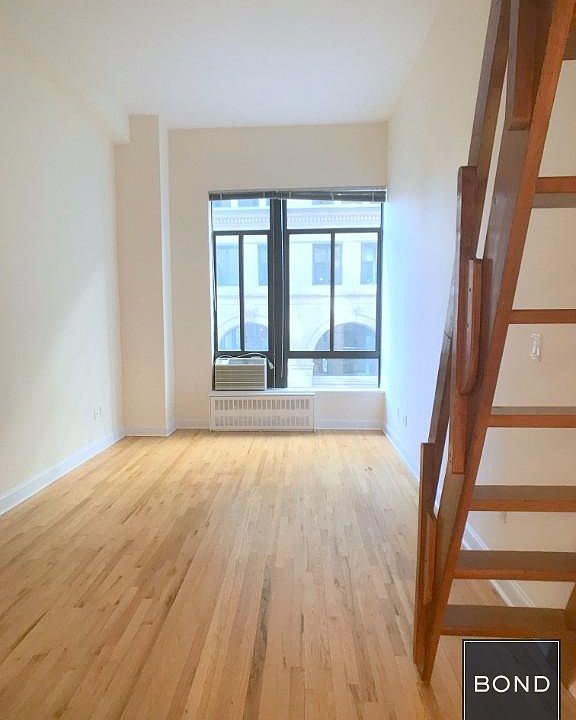 1st image of 1 Astor Pl APT 3d
