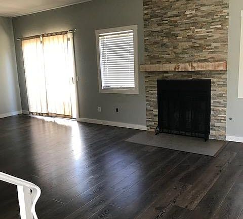 4th image of 439 Blackfoot Ln
