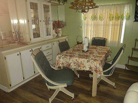 5th image of 1268 Fir Dr #94