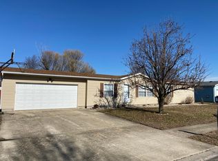 726 Lila Ct, New Baden, IL 62265