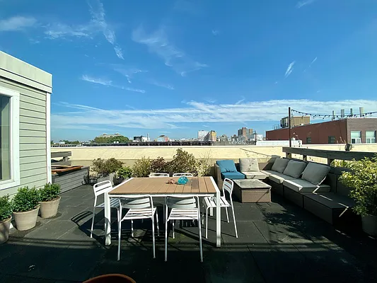 Rented by Compass | media 16