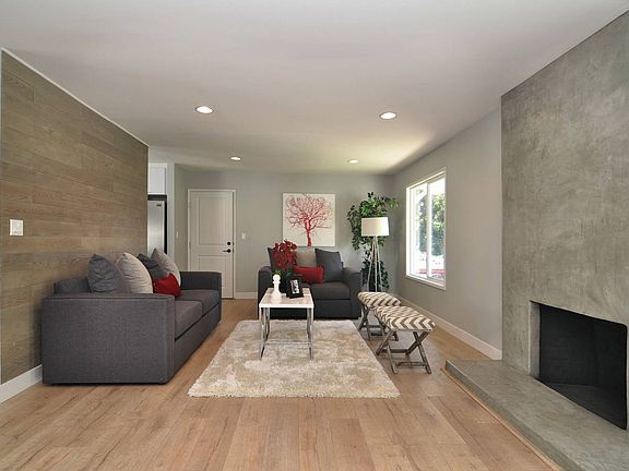3rd image of 7514 Capistrano Ave