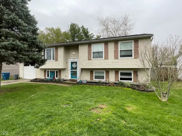 6225 Roberts Creek Ln, Indianapolis, IN 46221