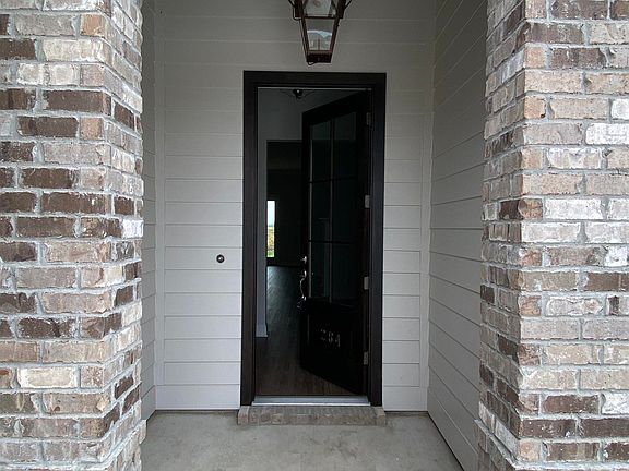 2nd image of 284 Marmande Ave