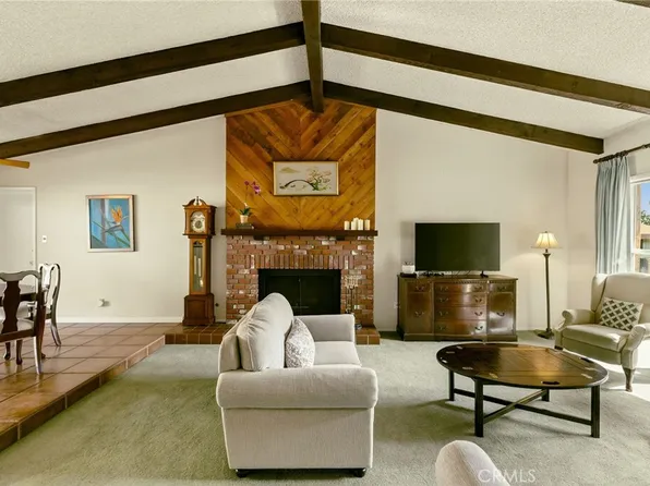 2217 Crescent Ave, Montrose, CA 91020