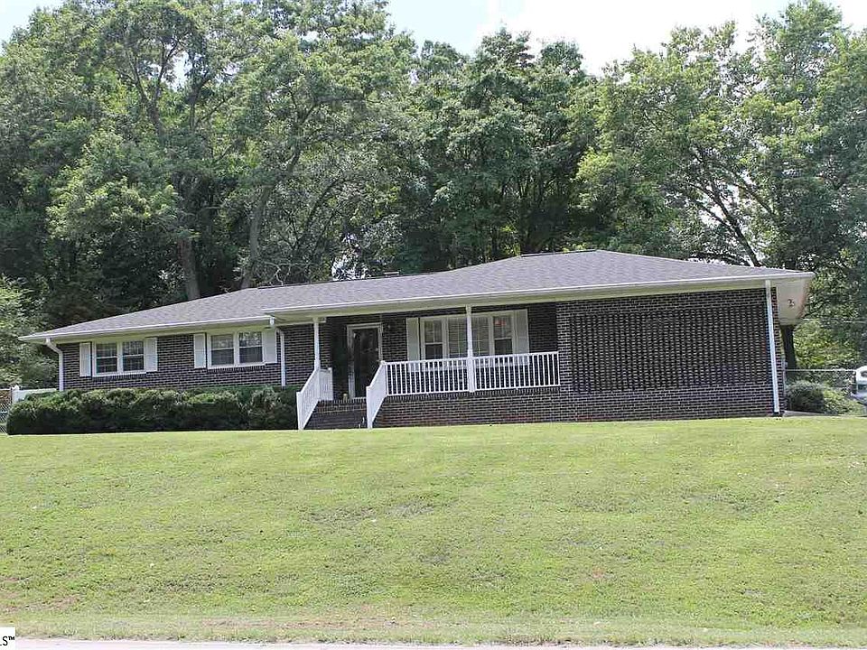 1st image of 1 N Oak Forest Dr