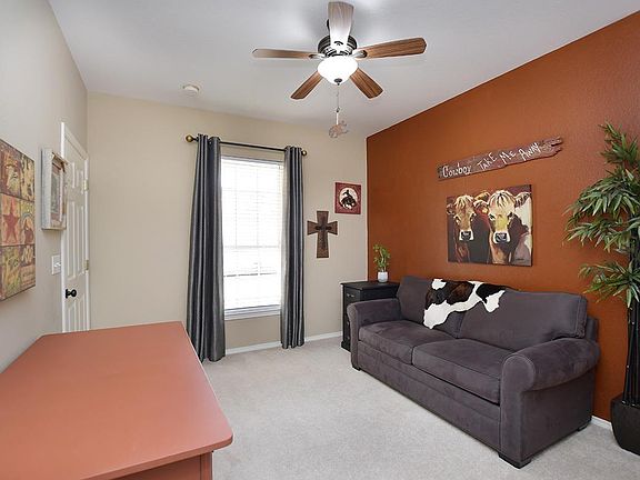 5th image of 212 Bonham Loop